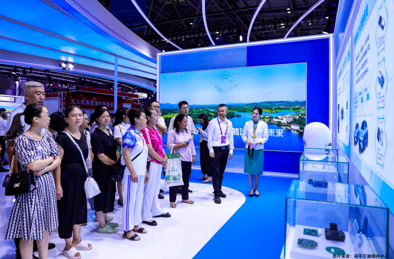 智博收官：平偉實業(yè)硬核展品引爆全場，解鎖產(chǎn)業(yè)融合新范式